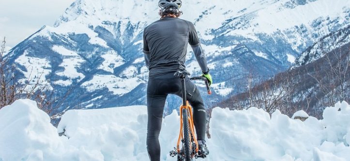 cycle in icy conditions