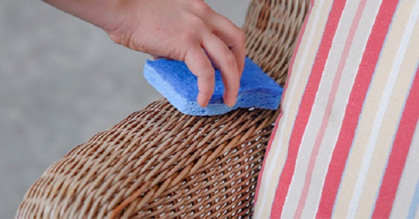 How To Remove Pollen From Outdoor Furniture