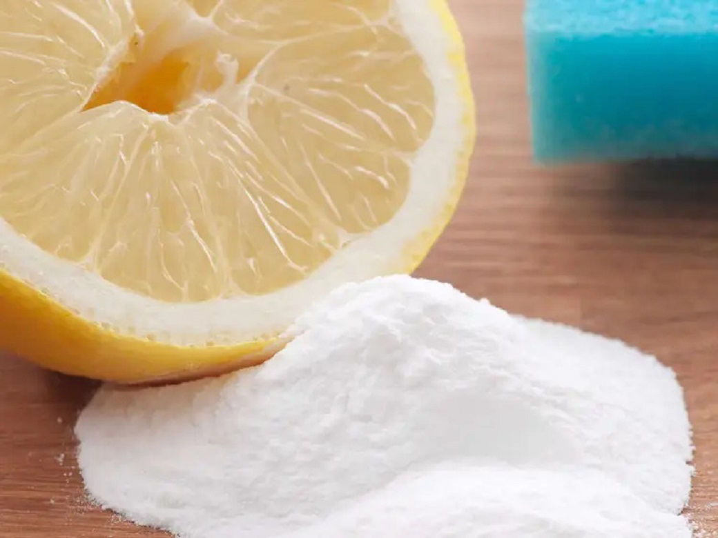 Experiment with Baking Soda and Lemon Juice