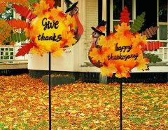 Giving Thanks for These Festive Thanksgiving Yard Stakes