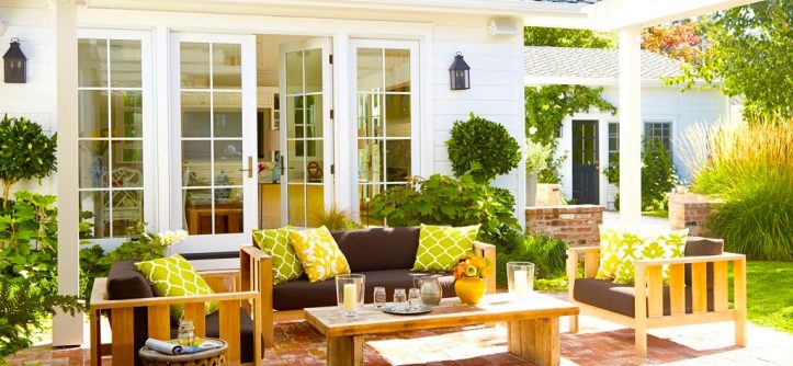 small outdoor living area ideas
