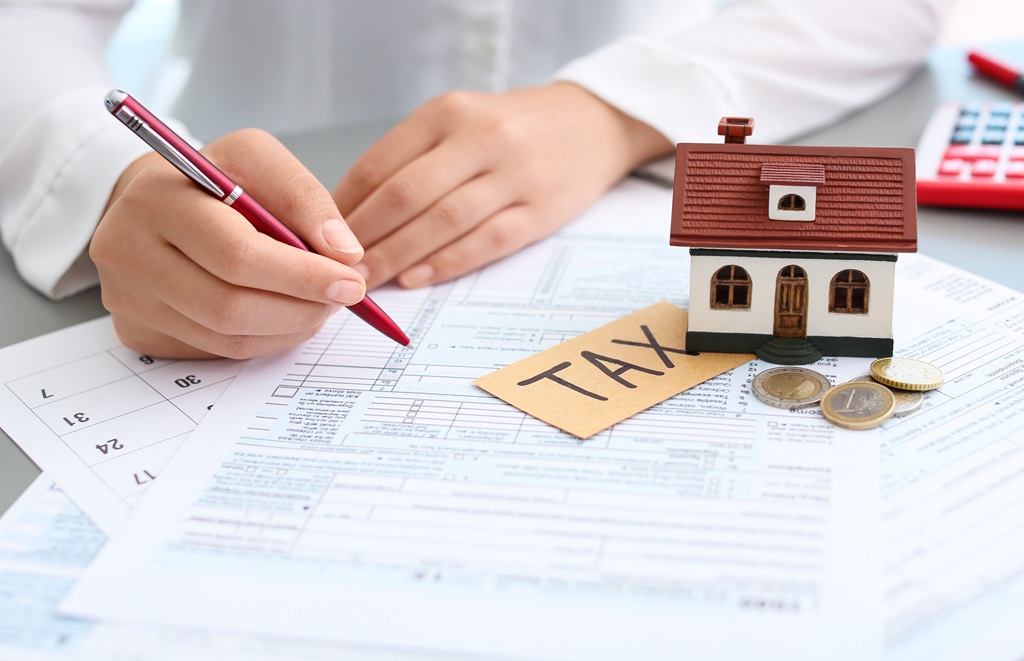 Taxes on Real Estate Agent Income