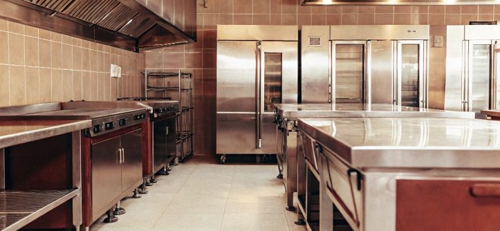 Streamline efficiency & maximize productivity! Upgrade your commercial kitchen with our premium industrial equipment for a perfect workflow.
